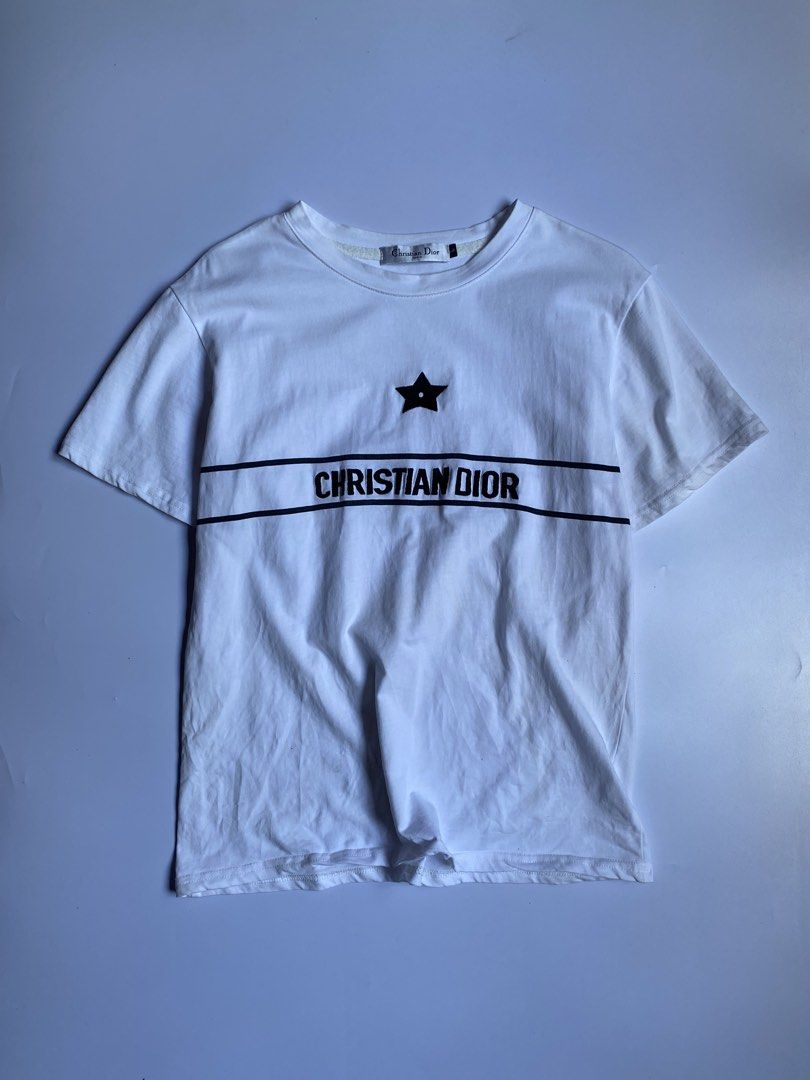 Christian Dior (Category: Tshirts & Polo Shirts ) located in Tabaco. Submitted by hidden_gem.2 (Listing ID 1463965726, Image 1). Description: Off Yellow stains Need wash Large but fit to small up.
