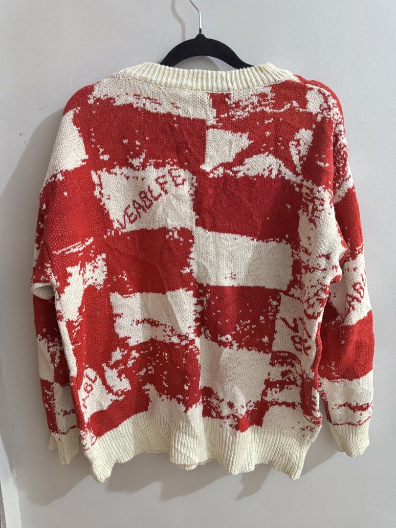 christmas red and white plaid sweater (Category: Others Tops) located in Manila. Submitted by peppaa.834 (Listing ID 1463984147, Image 2). Description: .