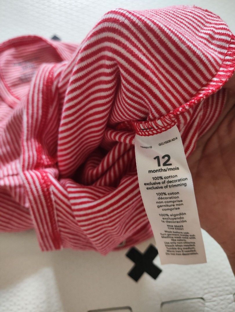 Christmas theme Onesie 🎄 (Category: Babies & Kids Fashion) located in Taguig. Submitted by cleanupmomma (Listing ID 1463992794, Image 3). Description: Please take time to read ❤️ Original no flaws cute for Christmas 🎁🎄 wyiwyg.