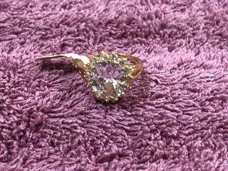 (Category: ) located in . Submitted by toris.closet.mnl (Listing ID 1464137745, Image 1). Description: .