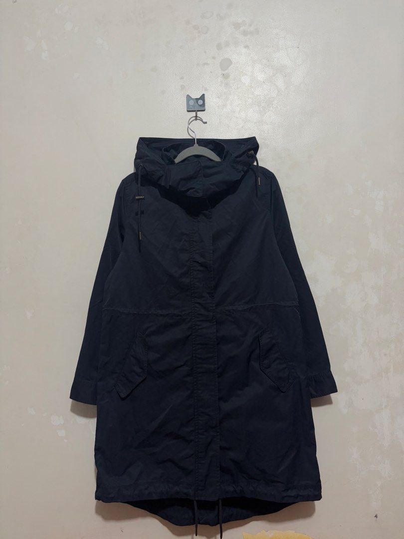 Clear Impression Black Trench Coat Women Medium (Category: Coats, Jackets and Outerwear) located in Balanga. Submitted by winterlab_ph (Listing ID 1464037169, Image 2). Description: Code: A638 Width: 20.5 Length: 32 Shoulders: 16 Sleeves: 22.5 : Discoloration on the sleeve and inside lining : Needs wash.