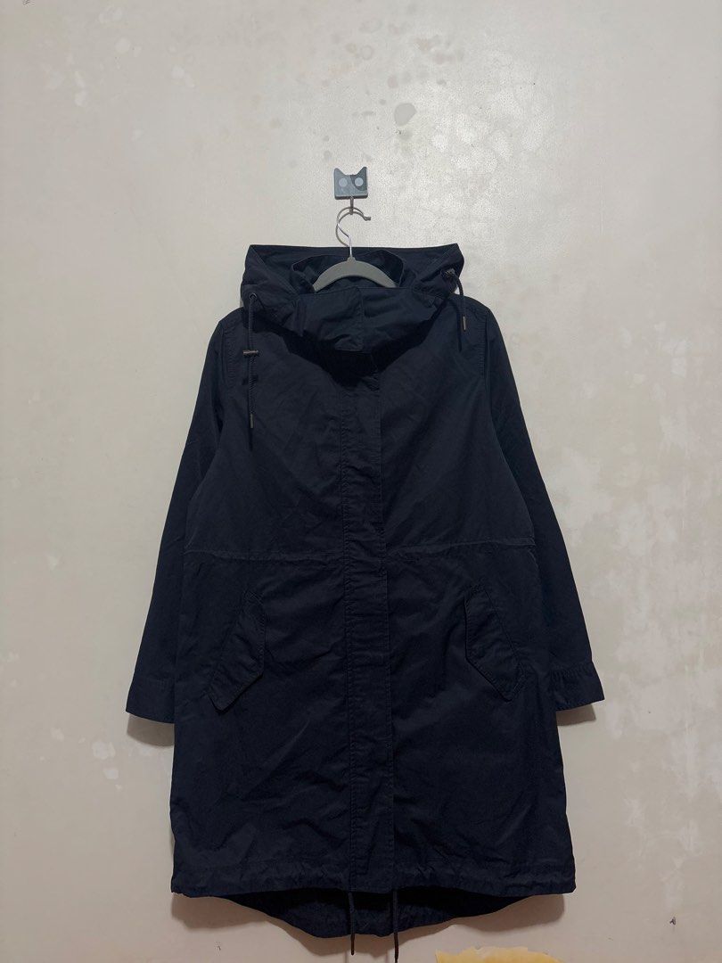 Clear Impression Black Trench Coat Women Medium (Category: Coats, Jackets and Outerwear) located in Balanga. Submitted by winterlab_ph (Listing ID 1464037169, Image 3). Description: Code: A638 Width: 20.5 Length: 32 Shoulders: 16 Sleeves: 22.5 : Discoloration on the sleeve and inside lining : Needs wash.