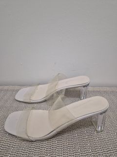 (Category: ) located in . Submitted by radicallypreloved (Listing ID 1463970667, Image 1). Description: .