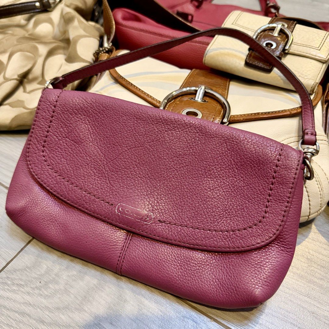 Coach Bags Bundle - Pinks and Purple (Category: Luxury Bags & Wallets) located in Roxas City. Submitted by decluttering_aj (Listing ID 1464105700, Image 1). Description: Take all, last price 📍Roxas City, Capiz F49177 - Park Flap Wristlet in Purple 58874 - Prairie Satchel in Magenta F29284 - Madison Gathered Satchel in Raspberry.