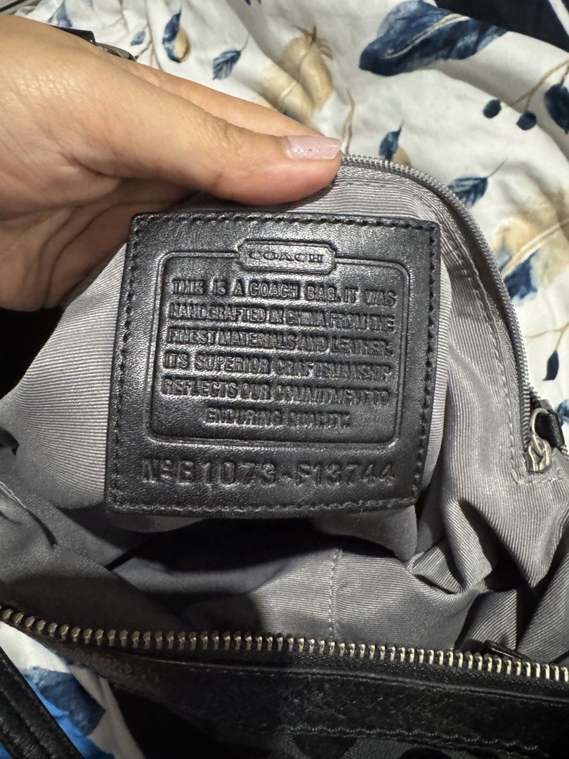 Coach Monogram Canvas Leather Trim Shoulder Bag (Category: Luxury Bags & Wallets) located in Valenzuela. Submitted by ellich17 (Listing ID 1464089071, Image 3). Description: Authentic monogram coach Sign of usage no major issue Inside needs cleaning.