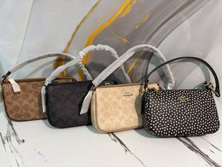 (Category: ) located in . Submitted by sizzies_fashion_style (Listing ID 1463946463, Image 1). Description: .