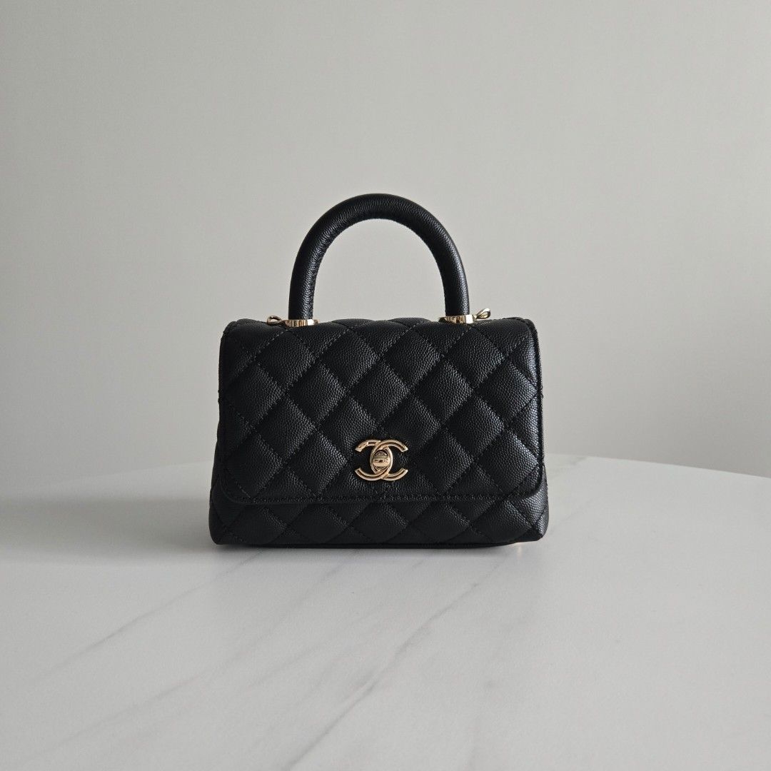 Coco Chanel Mini (Category: Luxury Bags & Wallets) located in Paranaque City. Submitted by dclutterqueen (Listing ID 1463947225, Image 1). Description: Mini Coco Chanel bag 💯 Genuine Leather in Black Caviar 🌸 Comes with shoulder strap and dustbag 🇯🇵Acquired preloved from Japan 👜 Measures approximately 7 x 4.5 inches.