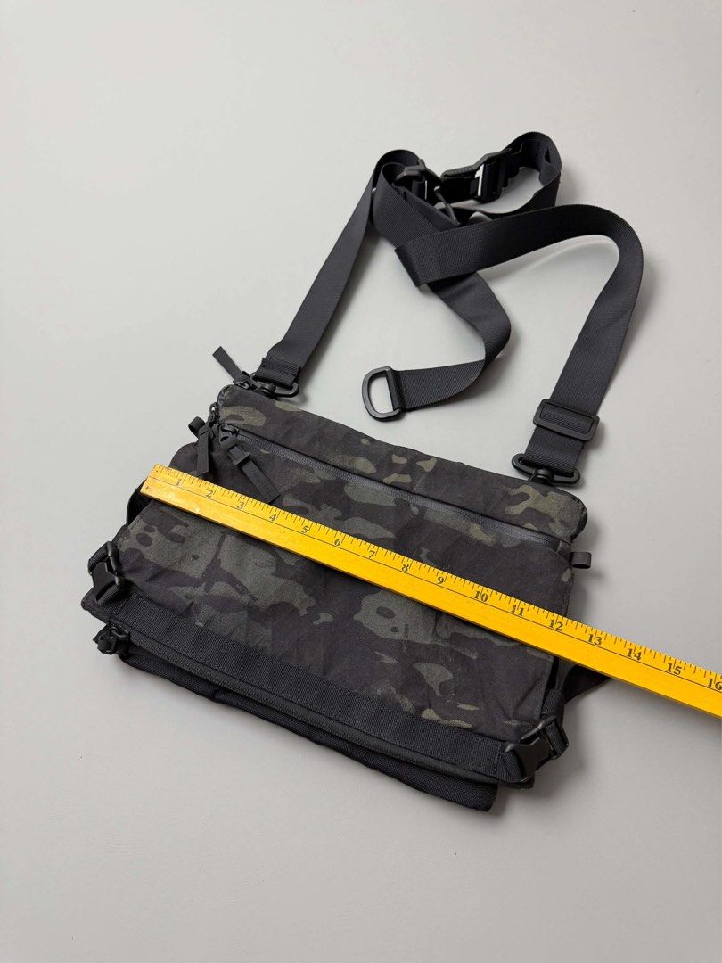 CODE OF BELL (Category: Sling Bags) located in Guagua. Submitted by sweetboyy (Listing ID 1464057841, Image 3). Description: CODE OF BELL ANNEX LINER SACOCHE MULTICAM BLACK CAMOUFLAGE.