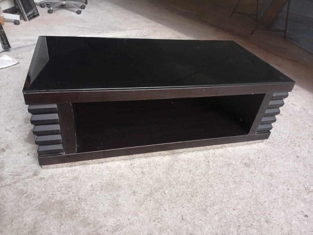 Coffee Table (Category: Other Home Furniture) located in Petaling Jaya. Submitted by nm016648427690 (Listing ID 1464079523, Image 1). Description: Coffee Table Size: W,60.cm,L,120.cm,H,40.cm RM-280 Code :TC-032 Stock Available : 1 Condition : Goods ** (ABOVE PRICE DOES NOT INCLUDE DELIVERY & INSTALLATION) ** We are specialist in BUY or SELL New/Used Home Furniture or Office Equipment [ Perabot Kita Furniture ] Address: L1-03 times 89 Jalan 8A/133