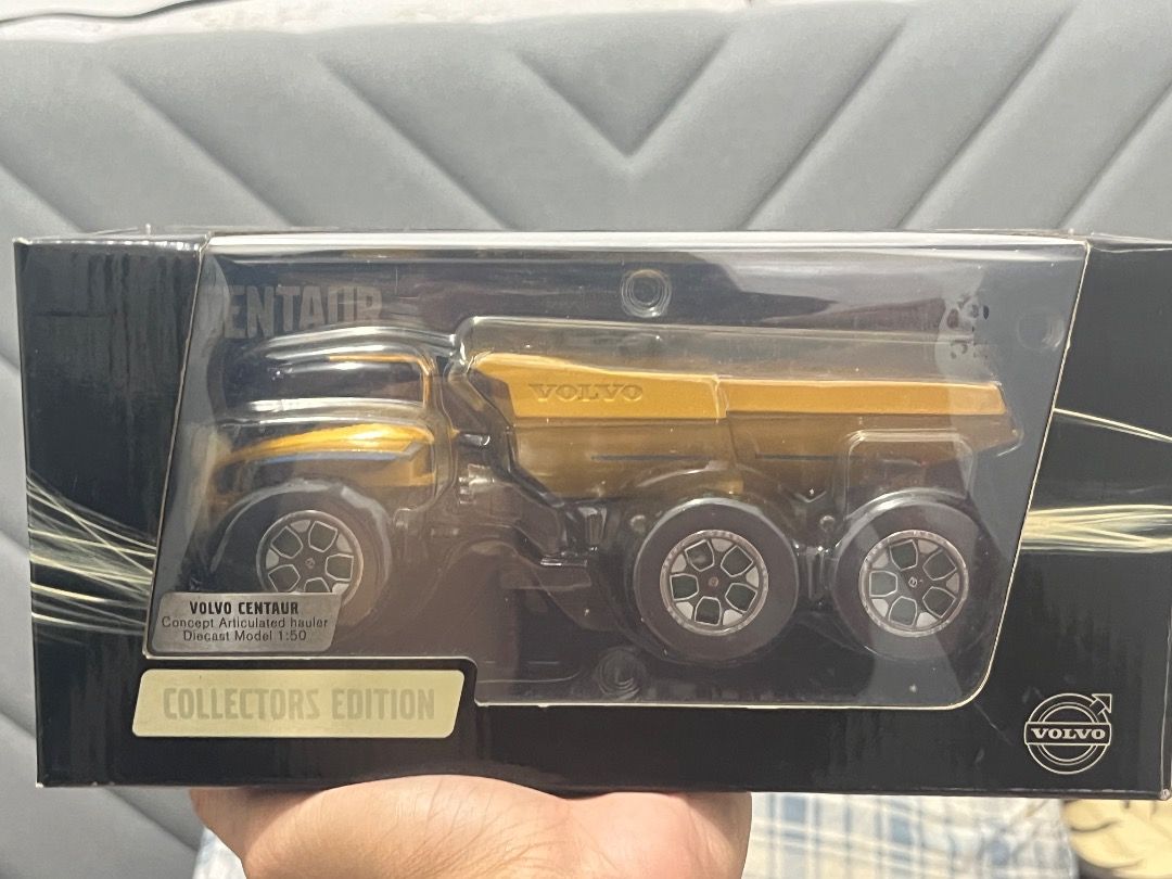 COLLECTORS EDITION (Category: Character Goods) located in Caloocan City. Submitted by epicdeer.c2c895 (Listing ID 1463988023, Image 1). Description: .