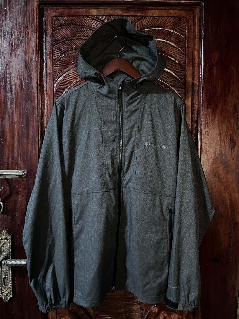 COLUMBIA OMNITECH WATERPROOF (Category: Coats, Jackets and Outerwear) located in Bulacan. Submitted by 1008.thrift (Listing ID 1464038930, Image 1). Description: COLUMBIA OMNITECH WATERPROOF SIZE MEDIUM GOOD FIT LARGE-XL W22. 5 x L29 NO ISSUE EXCELLENT CONDITION.