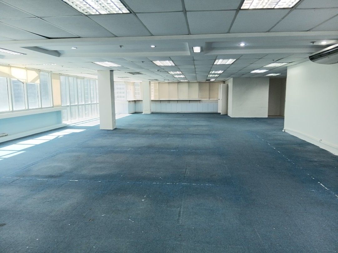Commercial Office Space for Rent/Lease (Category: Commercial) located in Quezon City. Submitted by art050562456 (Listing ID 1464126545, Image 3). Description: - Available office space for lease - Various layouts and sizes to suit your needs - Bright and airy with large windows - Features carpeted floors and drop ceilings - Ready for immediate business setup - Located in a prime commercial building - Contact us today for viewing and more details.