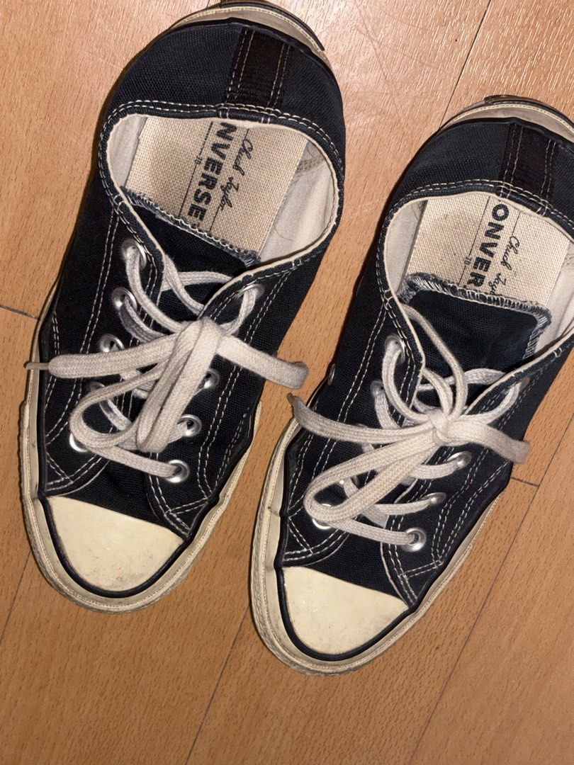 converse lowtop chuck taylor (Category: Sneakers) located in Batangas. Submitted by miuparfait (Listing ID 1464035993, Image 2). Description: heavily used as you can see from the photos! condition: 6/10 (i like my shoes worn out that’s why i never clean it, but ofc i will wipe it before shipping) i used this shoes as slip-ons that’s why it looks big and wide, but it doesn’t affect how you wear the shoes :) size: uk 4 / us 6 mop: gotyme mod: jnt .