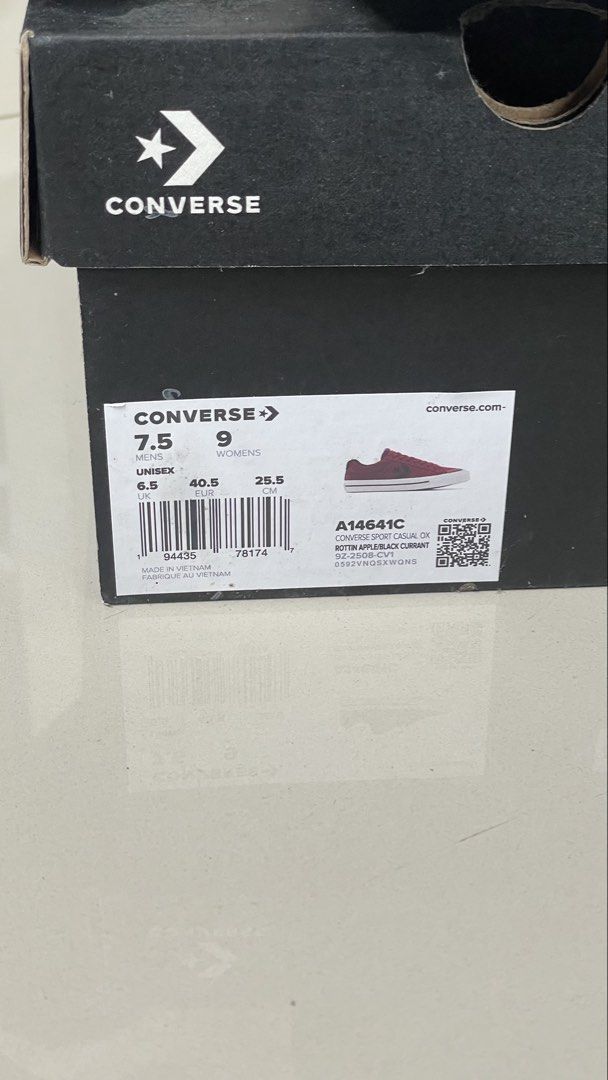 Converse red apple/black currant (Category: Casual Shoes) located in Manila. Submitted by andaluzild (Listing ID 1464040159, Image 1). Description: Tatlong beses lang nagamit (christmas party) naka tambak na.