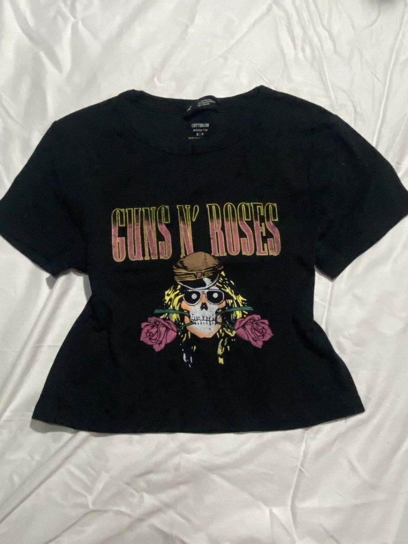 Cotton On Guns& Roses Top (Category: Shirts) located in Pasig City. Submitted by aeclosetco (Listing ID 1463940634, Image 1). Description: Location: Santolan Pasig City Mode of Payment - Gcash Notes: - Shipping fee is to be shouldered by the customer. Rules: - No Downpayment = No Reservation - Payment First - No COD - No cancellation once the order is confirmed - All Bogus/Joyjoy miner will be posted.