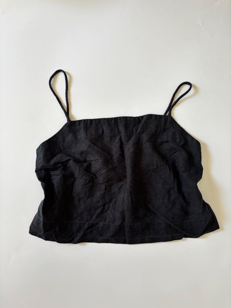 cotton on linen top (Category: Sleeveless) located in Binan City. Submitted by byhiraeth (Listing ID 1464072248, Image 1). Description: .