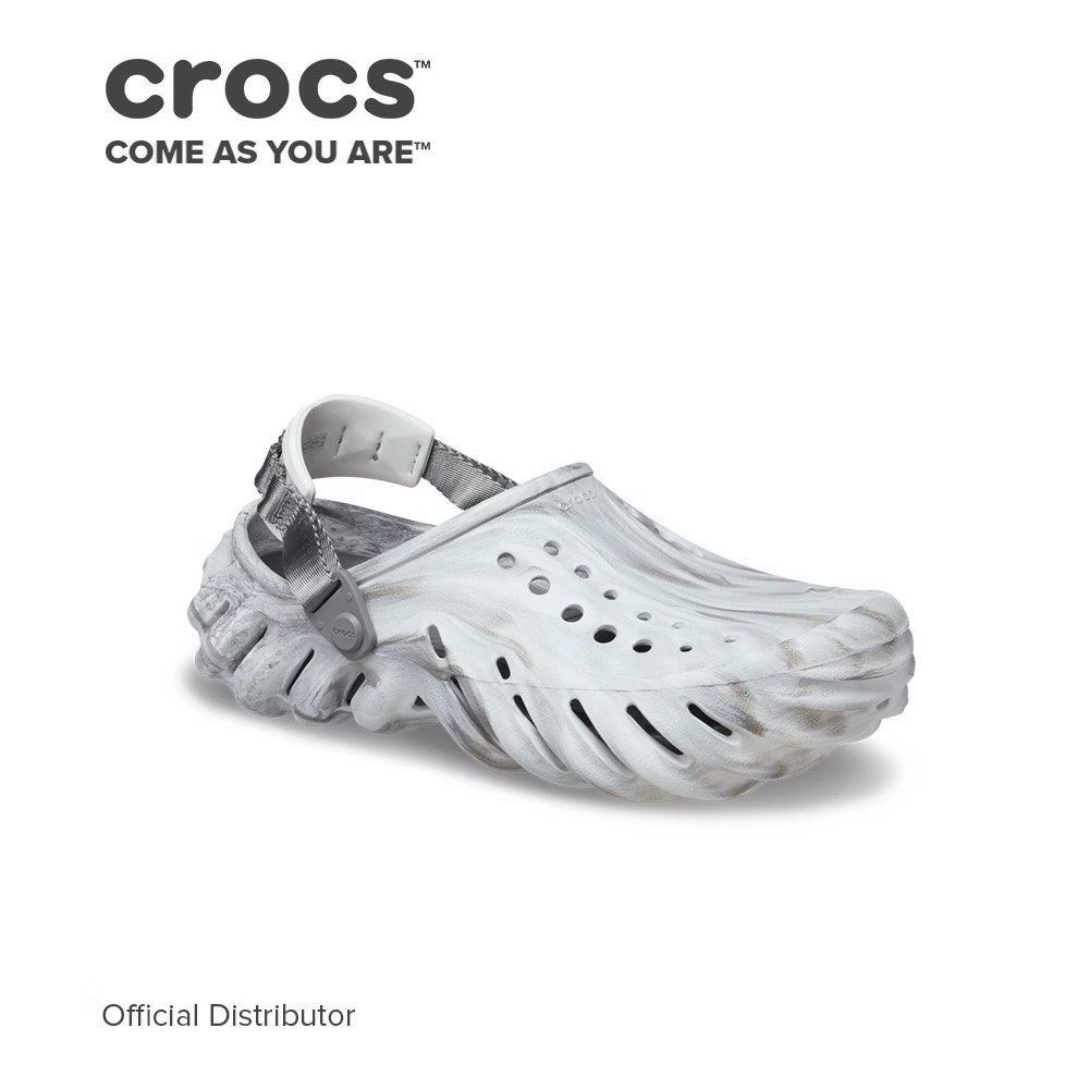 Crocs Echo Marbled Clog in Moonlight Multi (Category: Slippers & Slides) located in Caloocan City. Submitted by rrolshoppe (Listing ID 1464042642, Image 3). Description: Used once lang tinry lang kung swak na yung size kasi saktong sakto. kaso masakit sa dulo ng daliri. Size- M7W9 .
