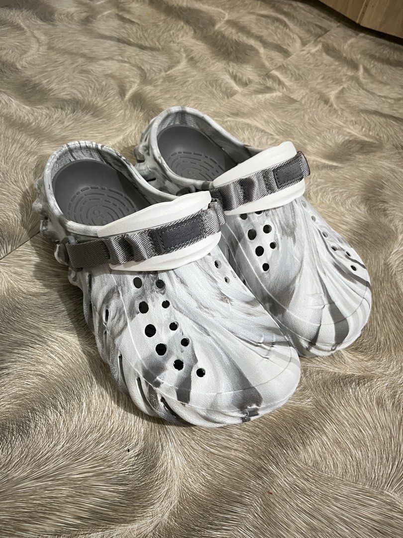 Crocs Echo Marbled Clog in Moonlight Multi (Category: Slippers & Slides) located in Caloocan City. Submitted by rrolshoppe (Listing ID 1464042642, Image 1). Description: Used once lang tinry lang kung swak na yung size kasi saktong sakto. kaso masakit sa dulo ng daliri. Size- M7W9 .
