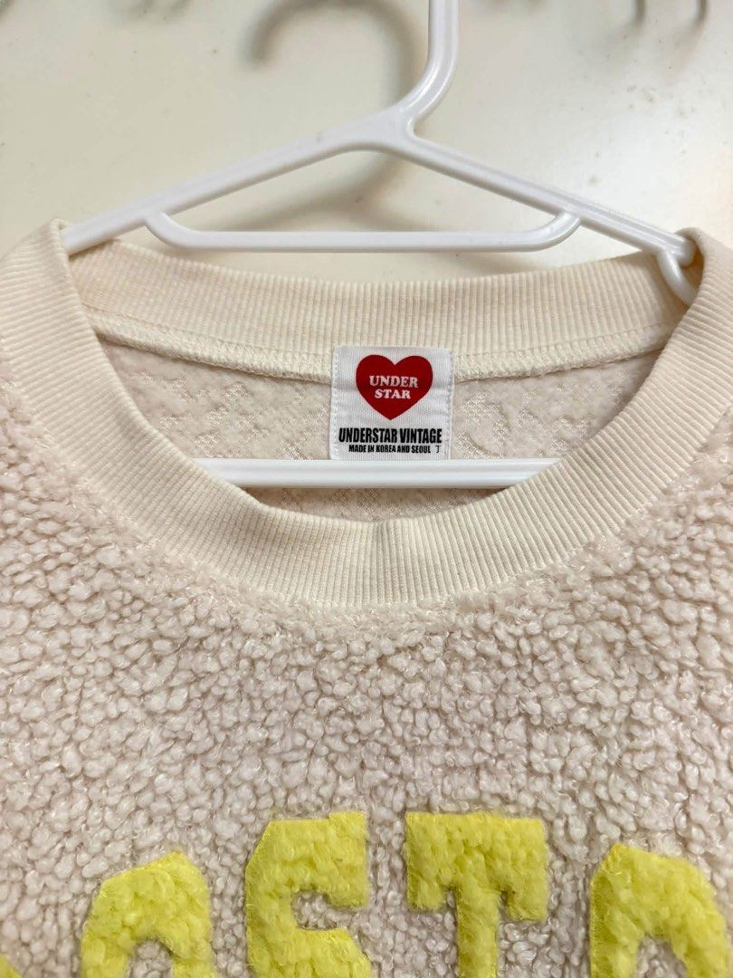 Cropped Fur top (Category: Blouses) located in Makati City. Submitted by kdbl_ (Listing ID 1463962102, Image 2). Description: .