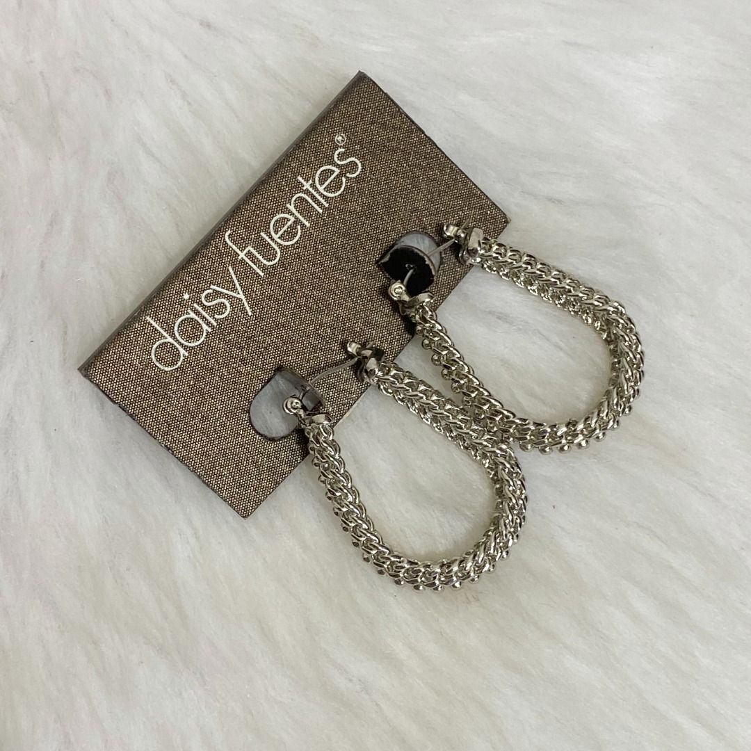 Daisy Fuentes Silver Tone Textured Chain-Link Loop Earrings (Category: Earrings) located in Cebu City. Submitted by posh_avenue888 (Listing ID 1464079139, Image 3). Description: Brand new. From Japan. 1.35". 100% authentic!!!.