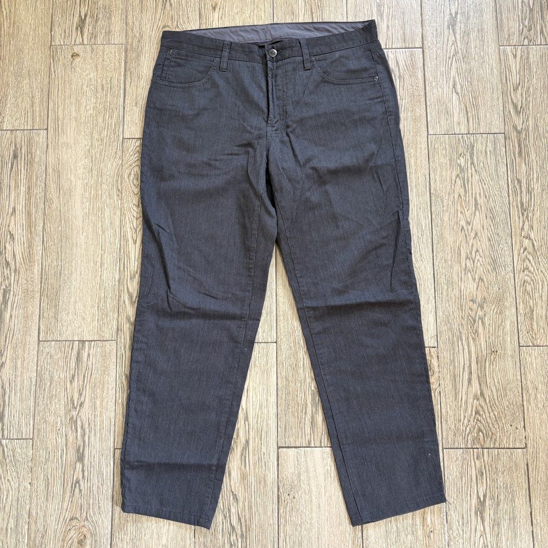 Dark Grey Pinstripe Pants (Category: Trousers) located in Imus. Submitted by reloved.nd (Listing ID 1464071097, Image 1). Description: .