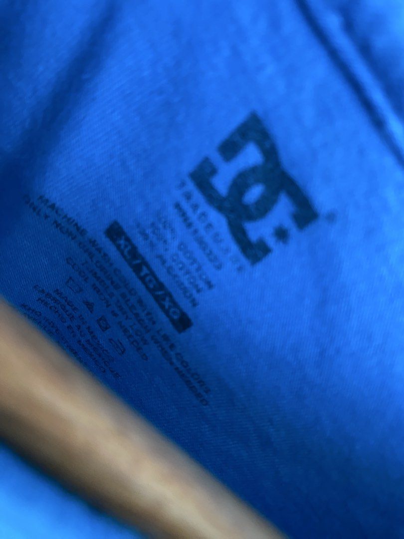 DC Shoes Usa Box Print Tee (Category: Tshirts & Polo Shirts ) located in Santa Rosa. Submitted by thriftandwrap.2020 (Listing ID 1464069754, Image 3). Description: •𝑺𝒊𝒛𝒆:Xlarge •𝑪𝒐𝒏𝒅𝒊𝒕𝒊𝒐𝒏:Excellent •𝑪𝒐𝒍𝒐𝒓 𝒓𝒂𝒕𝒆:9/10 𝗠𝗶𝗻𝗲 350.