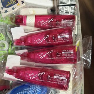 （分類：）位於 。 由 chloetsecy 提交（商品編號 1463960905，圖片 1）。簡介： 。
