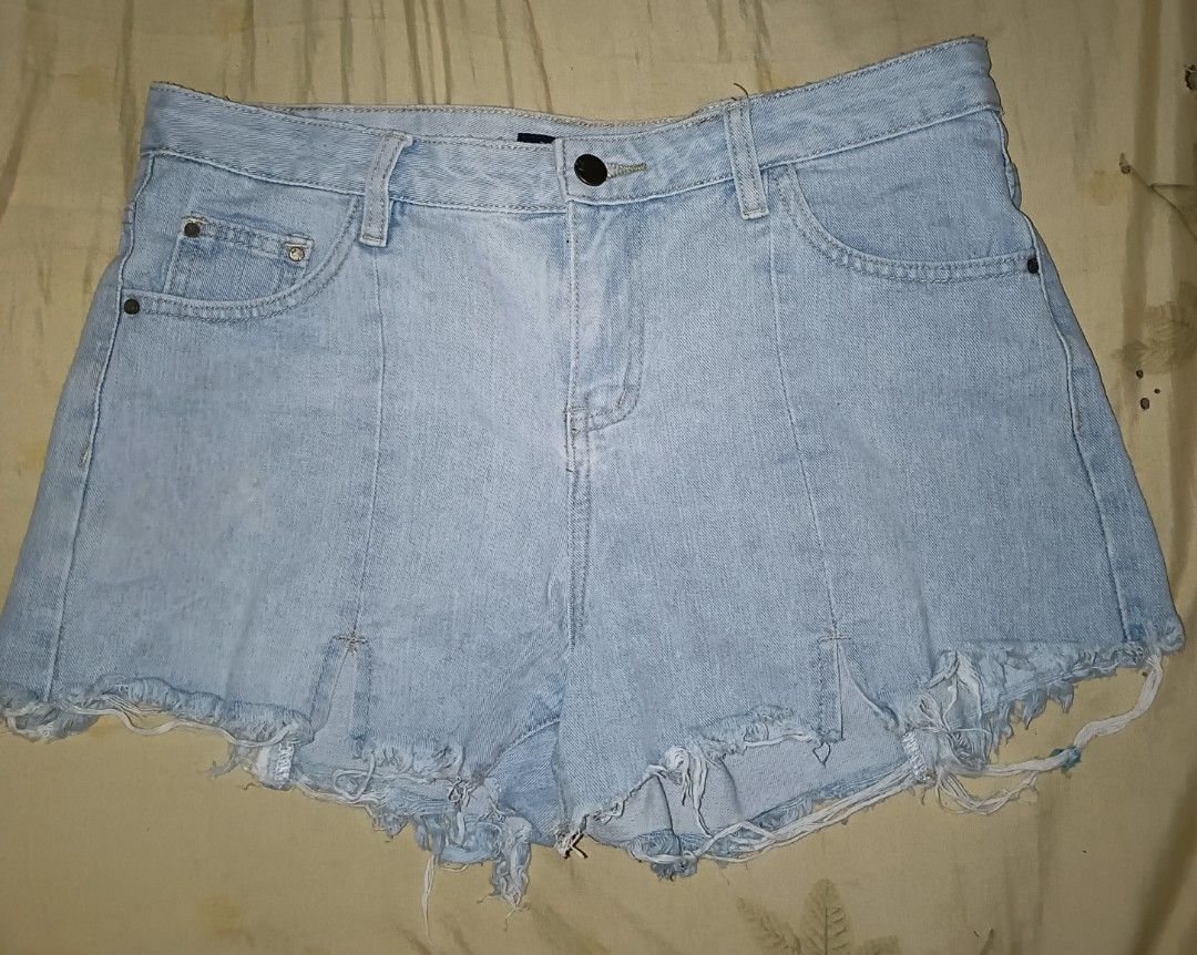 DENIM SHORT FOR WOMEN (Category: Shorts) located in Quezon City. Submitted by zoesmithshop (Listing ID 1464068294, Image 1). Description: GOOD CONDITION SIZE-34 No issue.