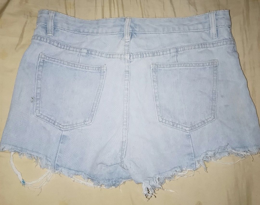 DENIM SHORT FOR WOMEN (Category: Shorts) located in Quezon City. Submitted by zoesmithshop (Listing ID 1464068294, Image 2). Description: GOOD CONDITION SIZE-34 No issue.