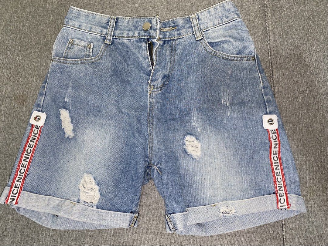 Denim Shorts (Category: Shorts) located in Manila. Submitted by babyspice.666 (Listing ID 1464083357, Image 3). Description: 📌 Pasig Area, Can do meet up if cash payment (SM East Ortigas) 📌Lalamove or Jnt.