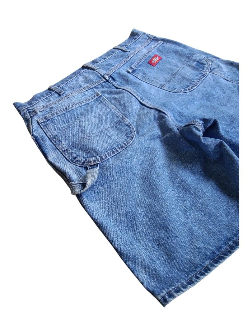 Dickies denim carpenter short (Category: Shorts) located in Ocampo. Submitted by gladiatorxs (Listing ID 1463943603, Image 2). Description: Dickies denim carpenter short red patch on back complete tags issue: minimal scratch, minimal stain color rate 8.5/10 declared excellent condition original workwear short.