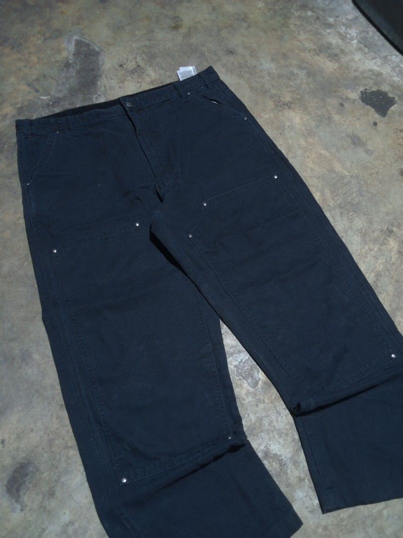 Dickies double knee (Category: Jeans) located in General Santos City (Dadiangas). Submitted by francfind (Listing ID 1464068269, Image 3). Description: Dickies black double knee dinem ‎ ‎Dimes ‎W-40 ‎L-43 ‎T-15.7 ‎Lo-10 ‎ ‎Hard / thick / heavy ‎Excellent condition ‎Color rate;9.5/10 ‎Nasa issue Yung issue ‎Need wash ‎ ‎Mine:1300ship ‎ ‎Location: mindanao gensan santos city (9500).