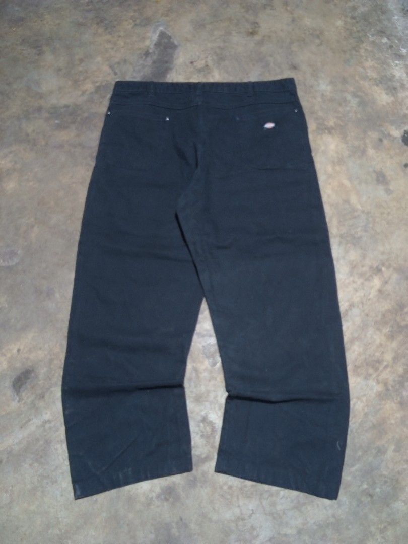 Dickies double knee (Category: Jeans) located in General Santos City (Dadiangas). Submitted by francfind (Listing ID 1464068269, Image 2). Description: Dickies black double knee dinem ‎ ‎Dimes ‎W-40 ‎L-43 ‎T-15.7 ‎Lo-10 ‎ ‎Hard / thick / heavy ‎Excellent condition ‎Color rate;9.5/10 ‎Nasa issue Yung issue ‎Need wash ‎ ‎Mine:1300ship ‎ ‎Location: mindanao gensan santos city (9500).