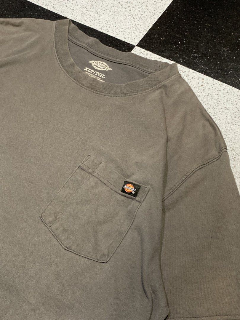 Dickies pocket tee (Category: Formal Shirts) located in Angeles City. Submitted by badillajel81176 (Listing ID 1463986467, Image 3). Description: WTS –Dickies Pocket tee 📏 Size: Tag size “Xl“ 📏 Measurements: Width : 24.1 Length: 31.4 💢Issue- Sun Fade ✨ Condition: 10/8 🟦 Color Rate:10/7 📍 Pampanga Angeles City 📦 Shipping available nationwide.