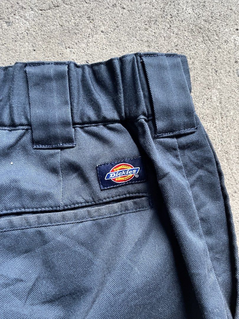 Dickies Work Pants Navy Blue Size 30 (Category: Trousers) located in Siniloan. Submitted by rethr1ft (Listing ID 1464013253, Image 3). Description: - Navy blue Dickies work pants - Size 30 waist | 37 length - Comfortable elastic waistband at the back - Inner waistband features all-over Dickies logo print - Durable material - Ideal for everyday wear or work.