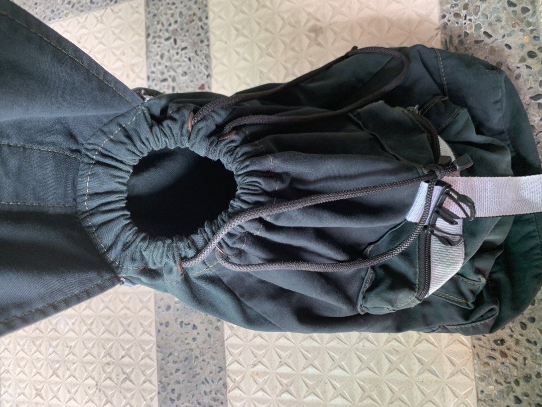 Diesel Backpack Dark Green (Category: Backpacks) located in Manila. Submitted by wildfire.33cd8c (Listing ID 1464126429, Image 3). Description: - Dark green Diesel backpack - Drawstring closure with buckle flap - Front zip pocket - Side pocket - Adjustable straps - Ideal for everyday use or travel.