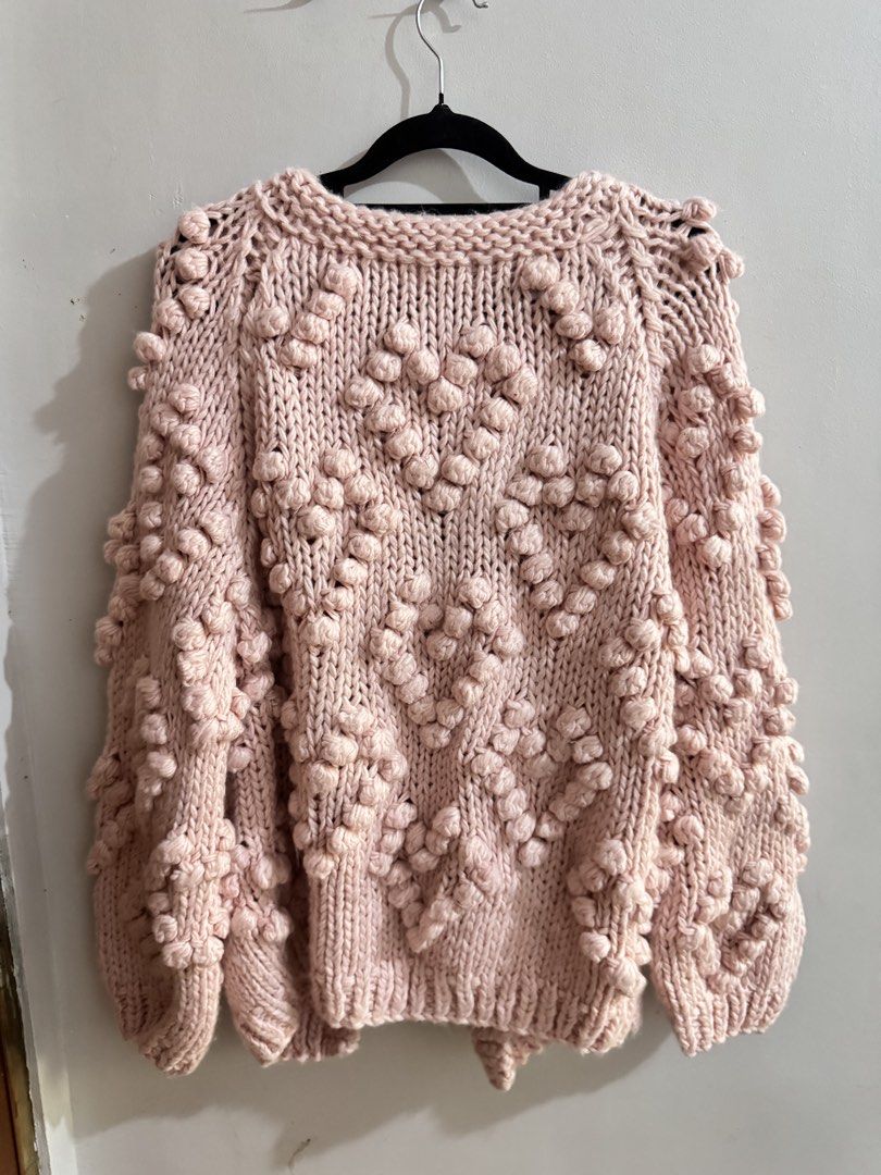 dina bobble-stitch (Category: Others Tops) located in Manila. Submitted by peppaa.834 (Listing ID 1463981147, Image 3). Description: .