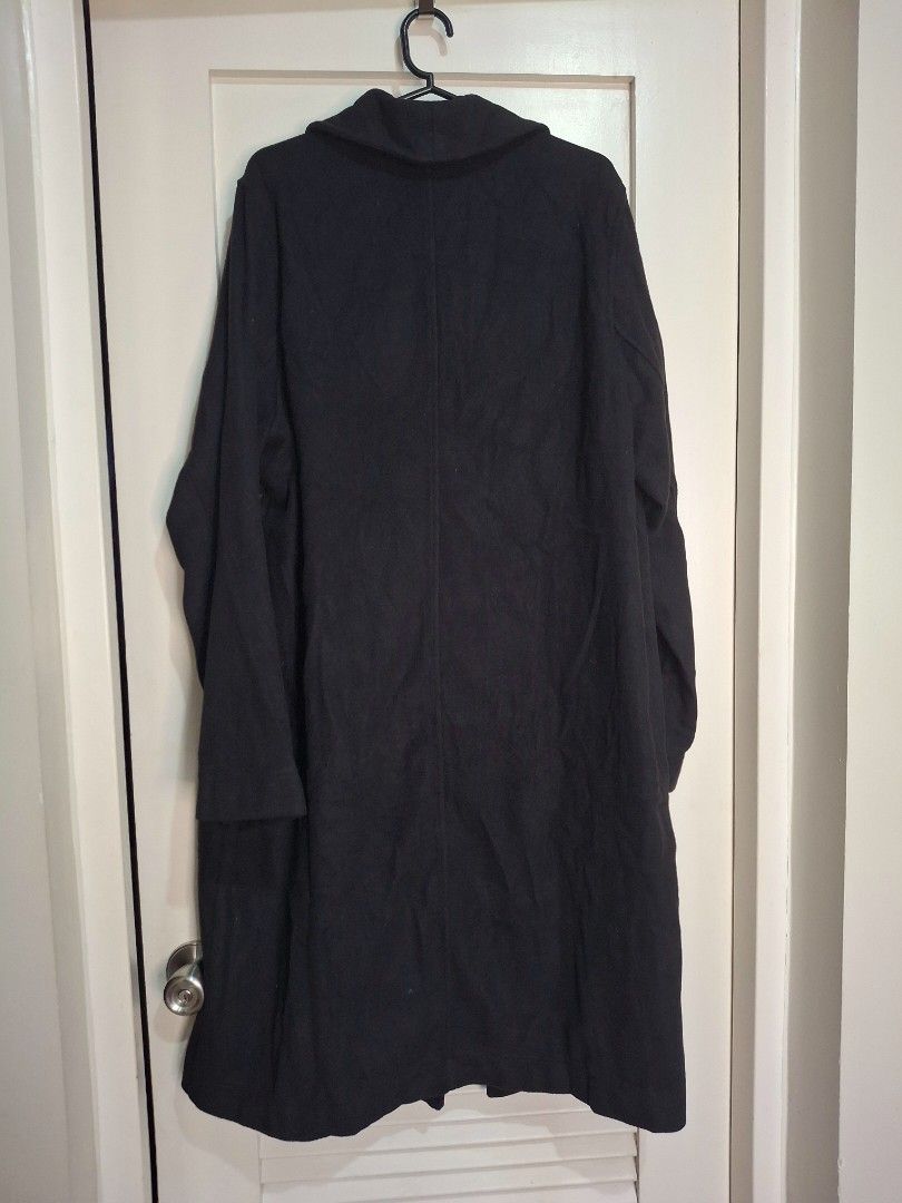 DIP Black Long Sleeve Coat Size L (Category: Coats, Jackets and Outerwear) located in Mandaluyong City. Submitted by shams2026 (Listing ID 1464070482, Image 2). Description: - Brand: DIP - Color: Black - Style: Long Coat - Features: Two front pockets, Long sleeves - Size: L - Origin: Made in China - Washed. needs ironing.