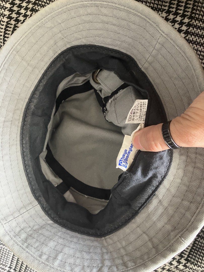 Disney bucket hat (Category: Caps & Hats) located in Angeles City. Submitted by jnwsurplus (Listing ID 1463981161, Image 2). Description: Vintage .