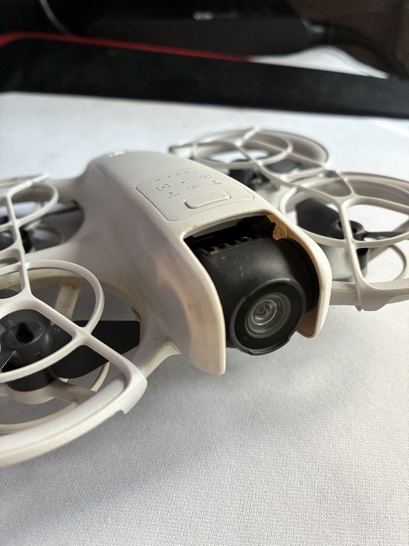 DJI Neo Fly More Drone, Kit w/ Goggles & Motion Controller (Category: Drones) located in Manila. Submitted by ulyssespa80844 (Listing ID 1464046244, Image 2). Description: - DJI Neo FPV Drone Kit - Includes Goggles - Includes Motion Controller - Comes with 3 Batteries - Charging Hub included - Bonus Stickers - Everything you need to start FPV flying.