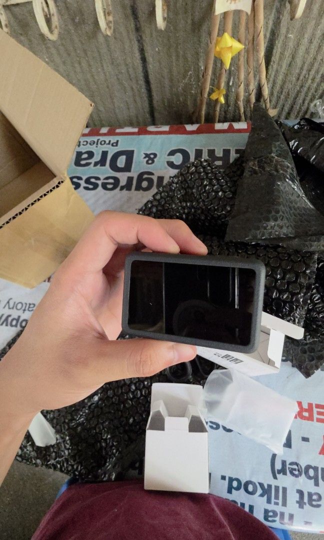 DJI Osmo Action 6 Adventure Combo (Category: Video Cameras) located in Valenzuela. Submitted by johnlorenz28 (Listing ID 1464075772, Image 3). Description: Brand new DJI Osmo Action 6. Brand new as in, delivered on our doorstep on September 24, 2026. Selling because my mom scolded me for buying an expensive camera..