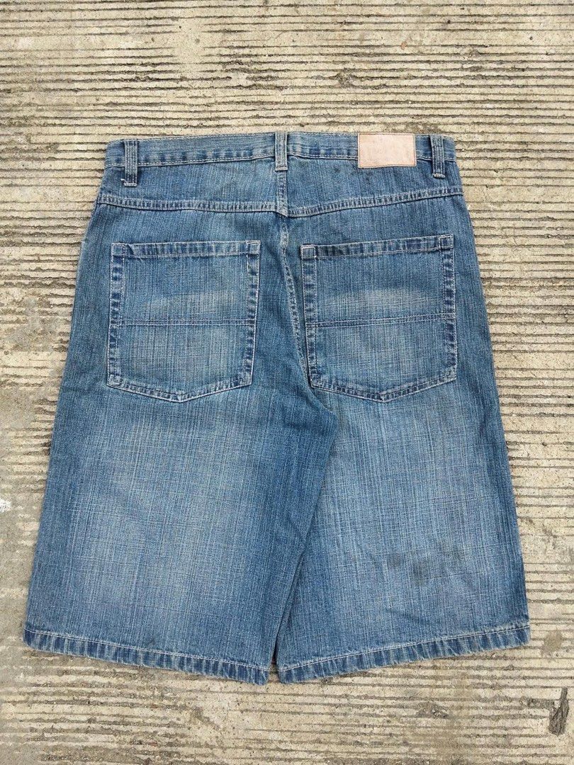 Dodeca Jorts Size 36 Southpole Alternative (Category: Shorts) located in Manila. Submitted by 66xth (Listing ID 1464092771, Image 1). Description: Dodeca, no issues sp alt 36x27x15x13.