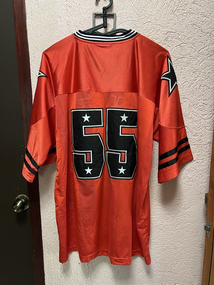 Dog Town Black Dragon Jersey (Category: Activewear) located in Nabua. Submitted by gandathriftstore (Listing ID 1463970936, Image 2). Description: FOR SALE ‼️‼️‼️ DOG TOWN JERSEY BLACK DRAGON COLOR RATE 10/10 Condition excellent 10/10 issue last pic bubble gum stain Dimension 25x32.