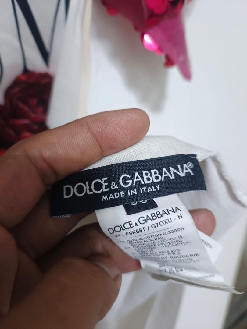 DOLCE&GABBANA (Category: Shirts) located in Dasmarinas. Submitted by jessputrages (Listing ID 1464112584, Image 3). Description: For sale Dolce&Gabbana Excellent condition No issue 1000 plus shipping fee Pm for more details.