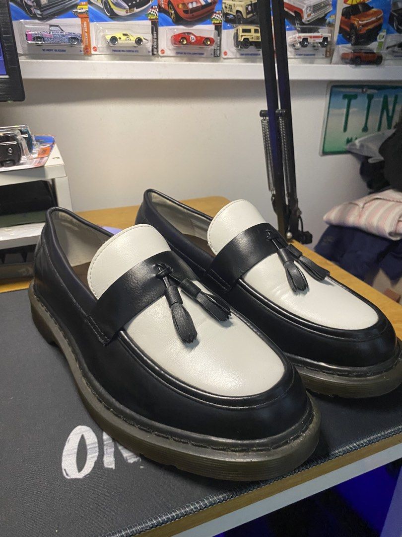 Dough Designs Loafers (Category: Dress Shoes) located in Quezon City. Submitted by _gabgabclo (Listing ID 1464085710, Image 1). Description: Dough Designs Loafers -Minimal usage -no scratches -size 9.5US.