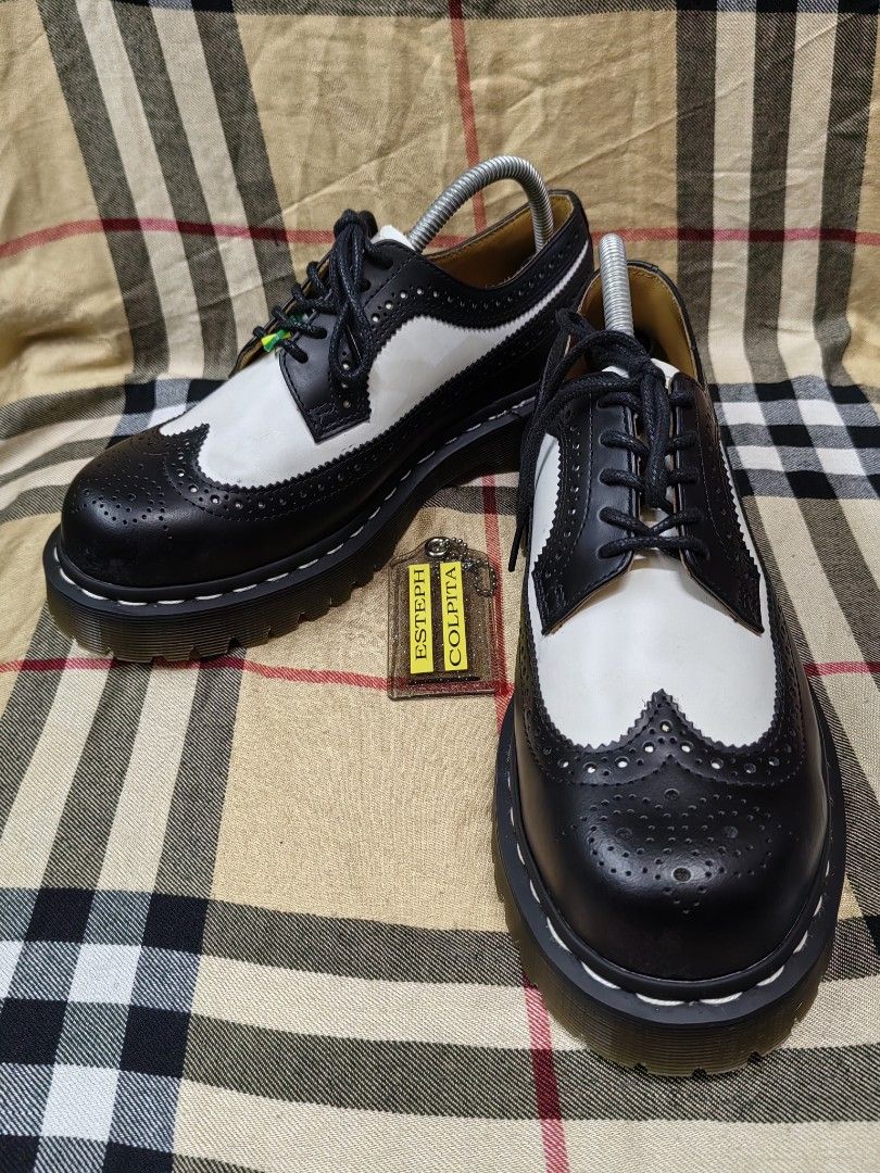 DR. MARTENS 3989 BEX (Category: Casual Shoes) located in Baguio. Submitted by curated_luxe_brandeds (Listing ID 1463966305, Image 3). Description: DR. MARTENS 3989 BEX UK 7 US 8 MENS US 9 WOMENS EUR 41 PHP 4500+SF SEE PICS FOR DETAILS LIKE NEW CONDITION COLOR MAY VARY DUE TO LIGHTING MOP BDO /GCASH NO COD /COP FB PAGE /CAROUSELL : curated_luxe_brandeds FACEBOOK SELLING ACCOUNT : Esteph Colpita SA.