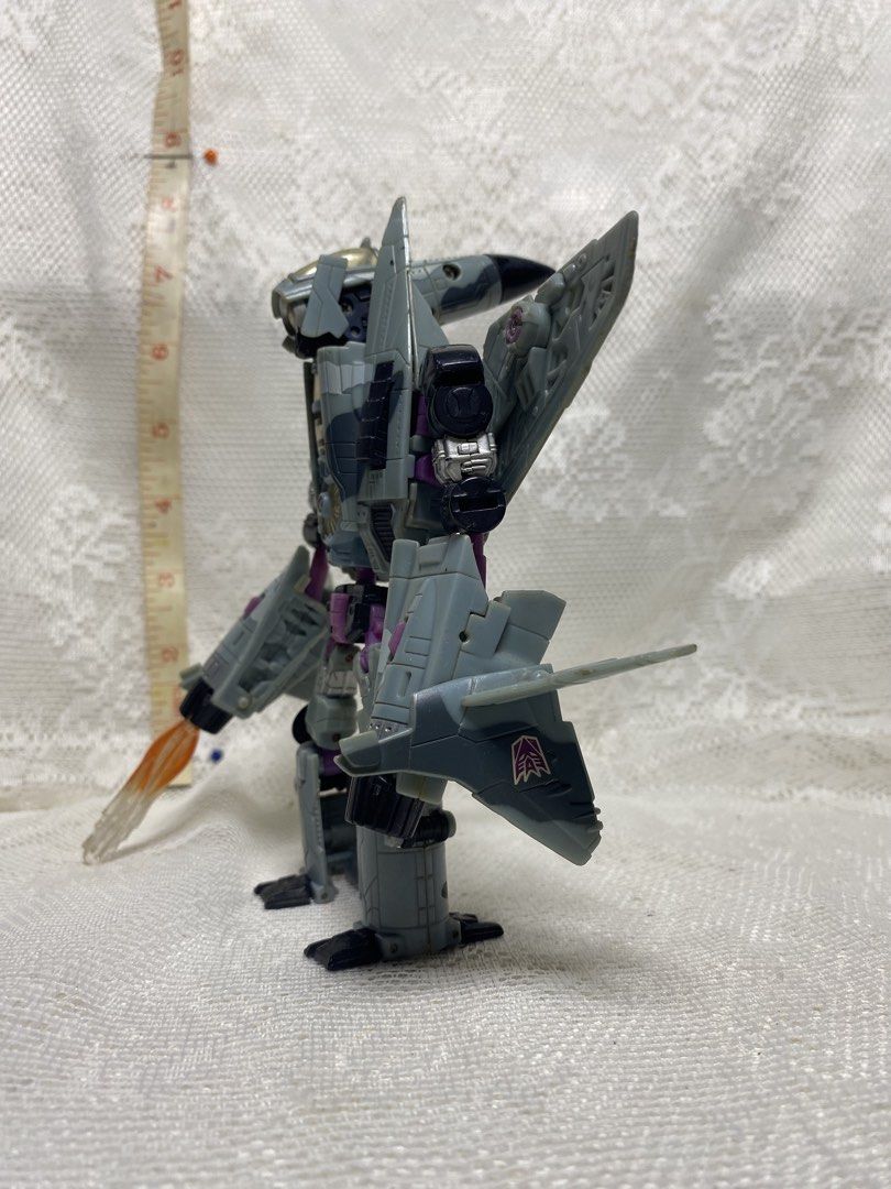 Dreadwing Transformer (Category: Action & Battle Toys) located in Angeles City. Submitted by noagrace (Listing ID 1463950317, Image 3). Description: 2007 Transformers Movie Deluxe Class Dreadwing action figure. By hasbro 6 inch tall P650.