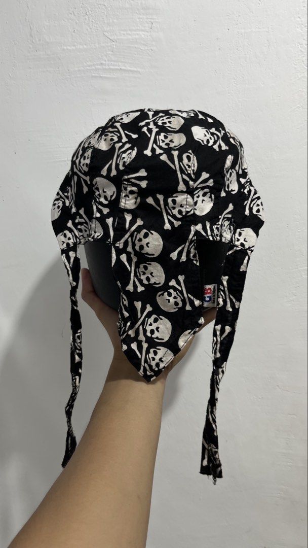 Durag Bandana Headwrap (Category: Hats & Beanies) located in Pasay City. Submitted by vintagearchive28 (Listing ID 1464033087, Image 2). Description: One size fits most.