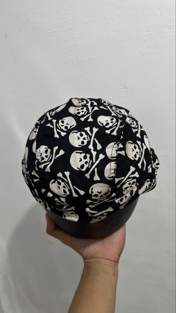 Durag Bandana Headwrap (Category: Hats & Beanies) located in Pasay City. Submitted by vintagearchive28 (Listing ID 1464033087, Image 3). Description: One size fits most.