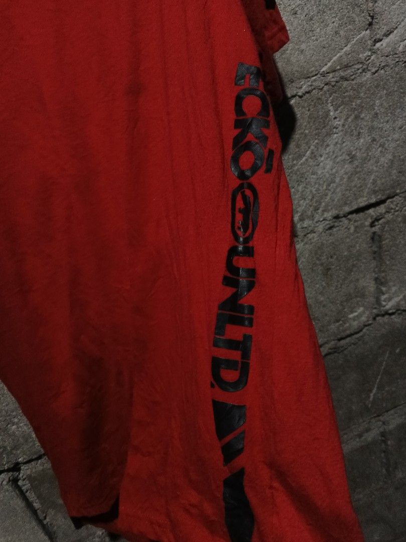 Eckō united t-shirt (Category: Tshirts & Polo Shirts ) located in Manila. Submitted by findfinechie (Listing ID 1464000087, Image 2). Description: Width 19.5 Length 29.5 ( psg out ).